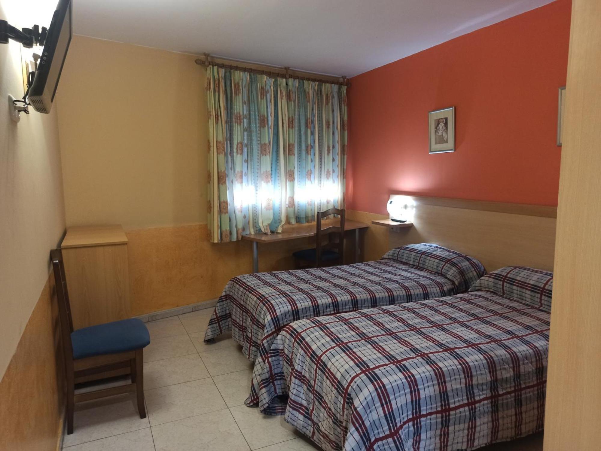 Hostal Restaurante Baraka Alagon Bagian luar foto