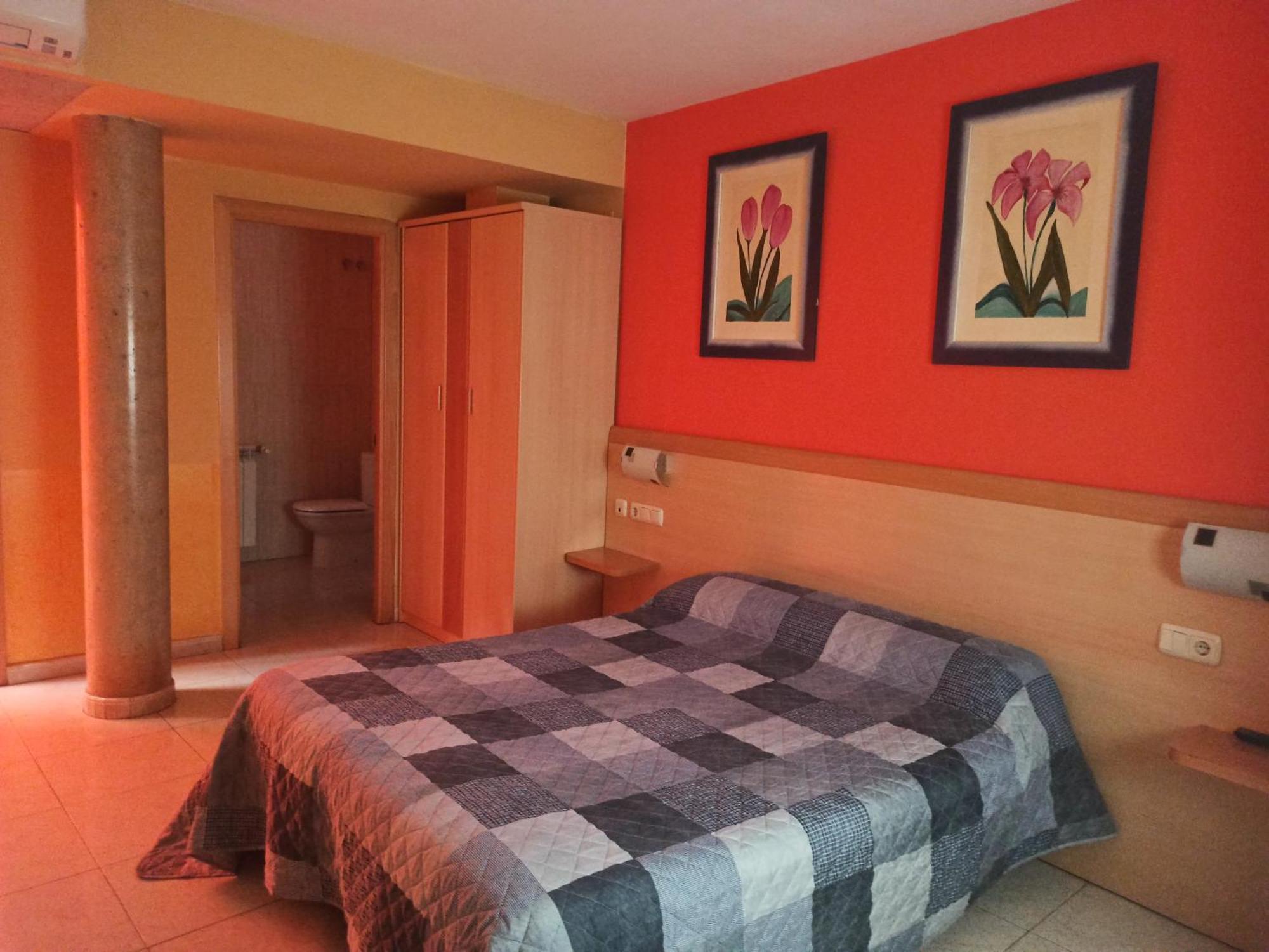Hostal Restaurante Baraka Alagon Bagian luar foto